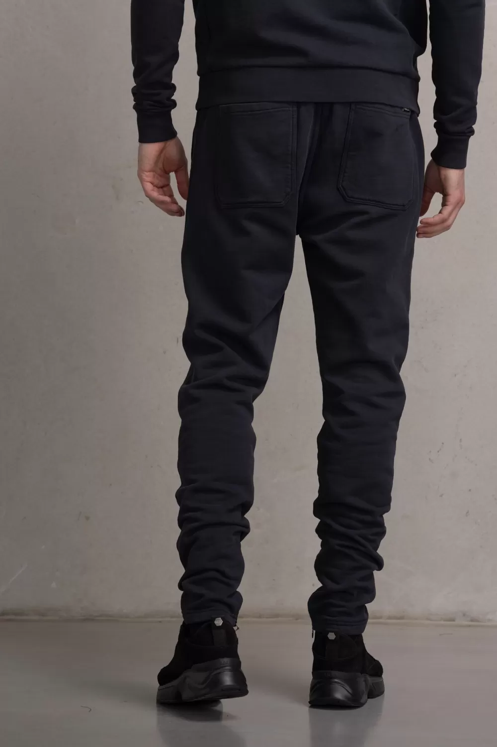 BALR. Jacob Round Rubber Badge Regular Jogger Jet Black Discount